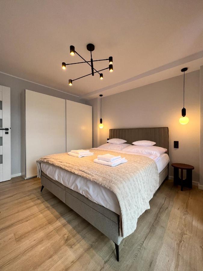1 Apartment